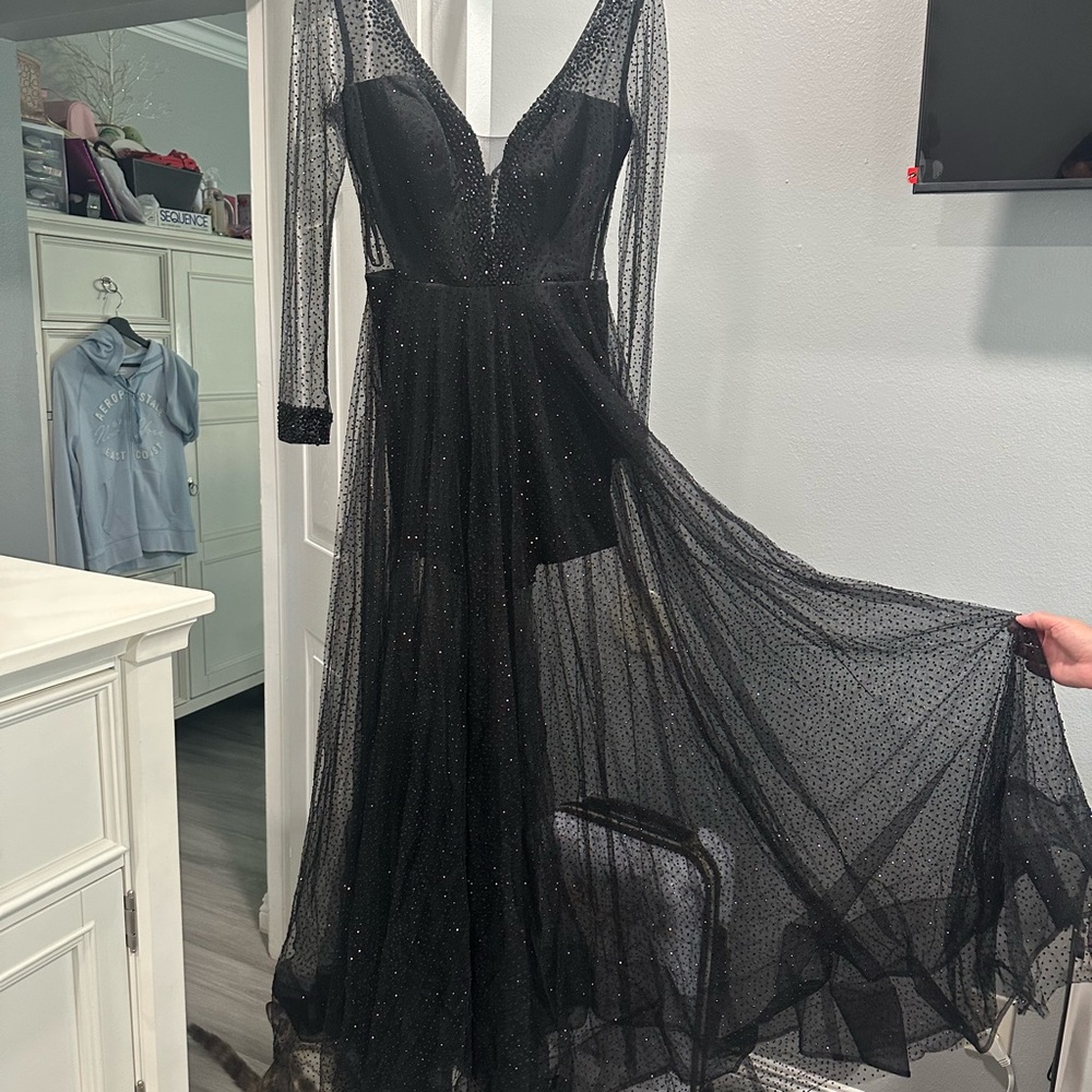 Elegant Black Sheer Evening Dress 🖤